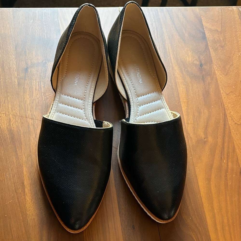 Adrienne Vittadini Black Women's Flats